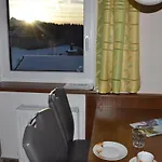 Alpenblick Apartment *